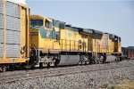 Trailing unit on vehicle train